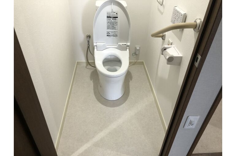 リロクラブ　トイレ１